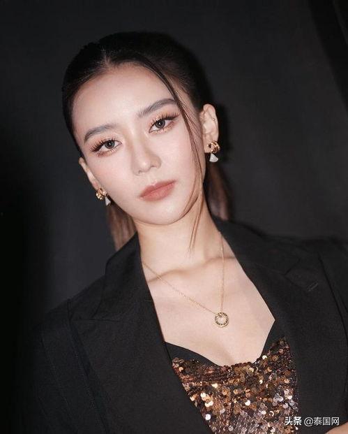 新冠女明星,勇敢战“疫”的美丽身影